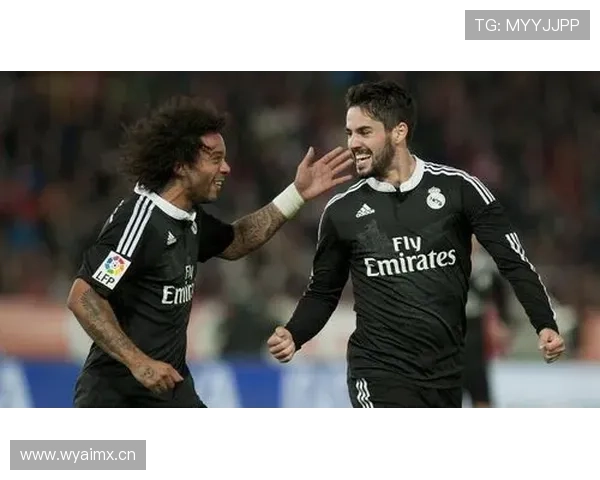 在皇马体系下马塞洛与阿方索维埃拉边后卫职责分化趋势 在皇马体系下马塞洛与阿方索维埃拉边后卫职责分化趋势