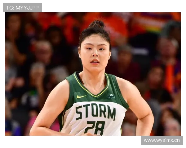 李月汝在WNBA省吃俭用，回国一趟直接刷卡买包