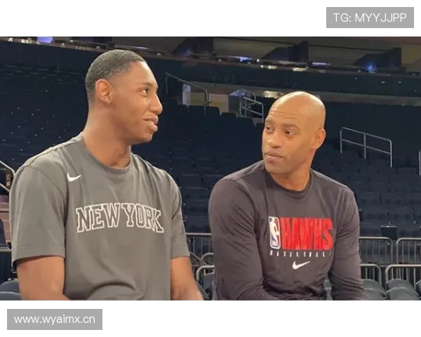 文斯·卡特关键时刻三分拉开差距体现高效无球得分能力